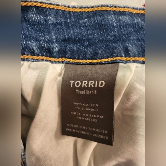 Torrid BNWT mini vintage stretch denim skirt size 12 - Picture 8 of 10